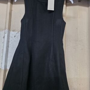 Black Sleeveless Dress